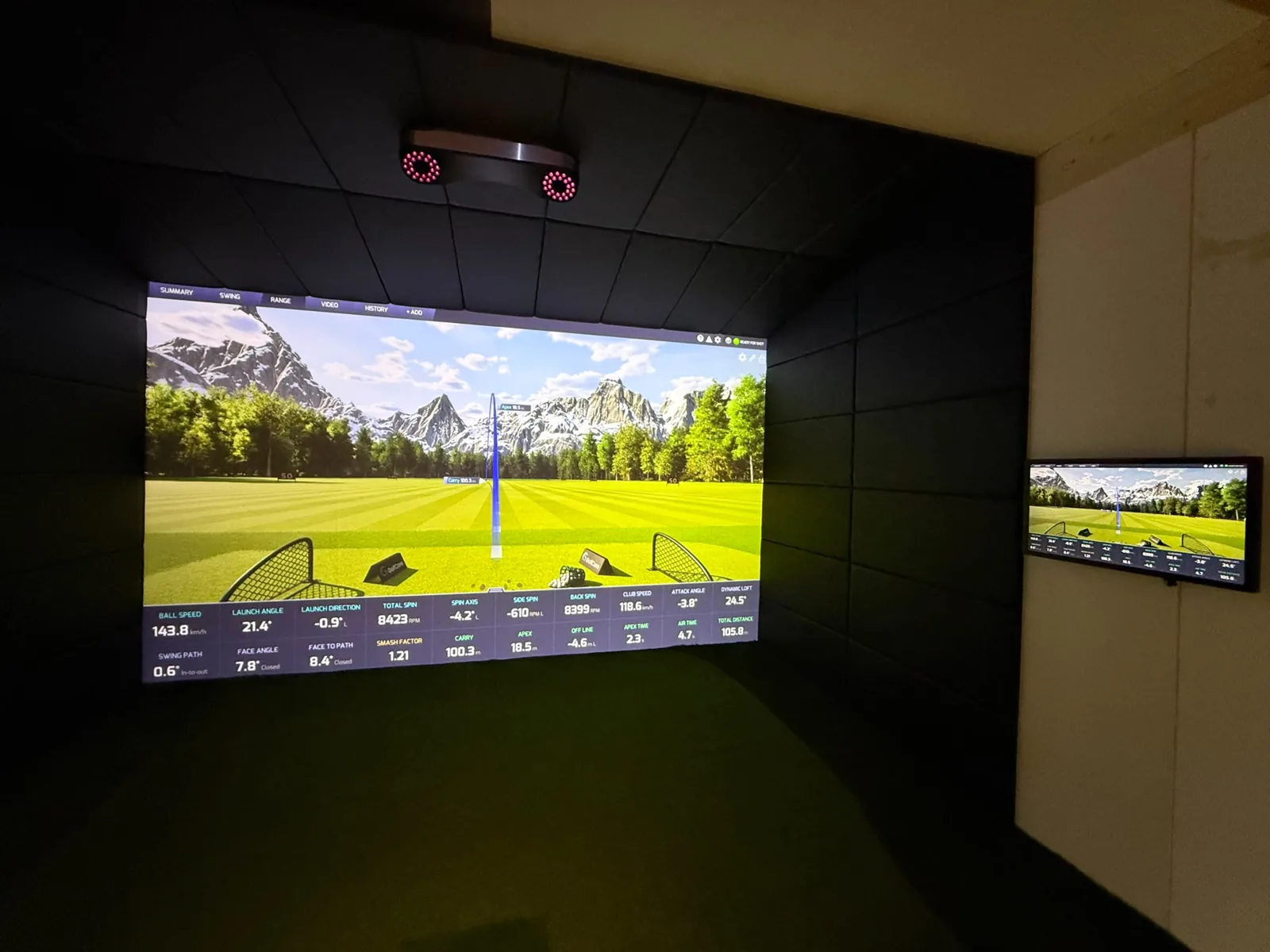 Golf oefenen op de virtuele driving range